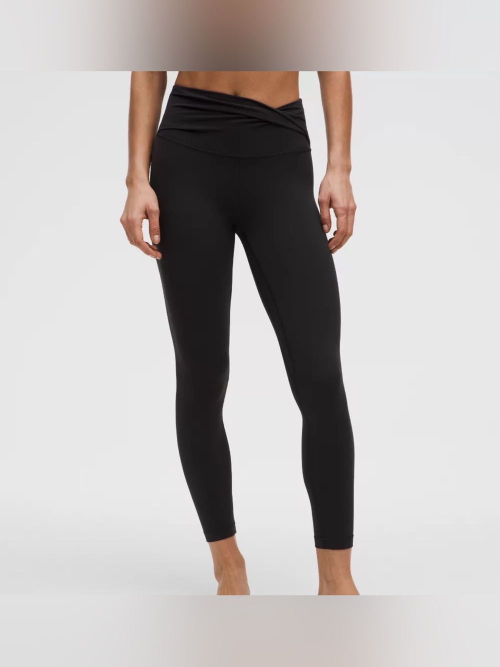 Lululemon Align Twist-Waist Tight 25” in Black, Size 6.
